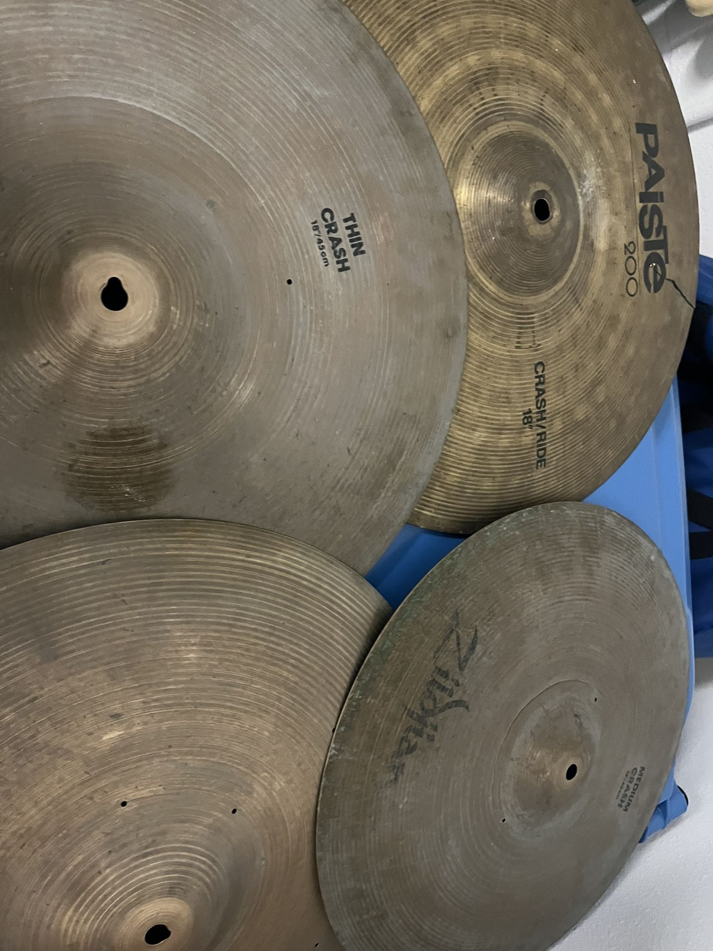 Cymbals Zildjian Paiste