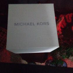 Michael Kors Watch Brand New Women's 80$