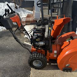 Husqvarna St224 Snowblower