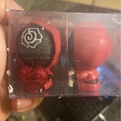 Squid Games Valentines Figurines 