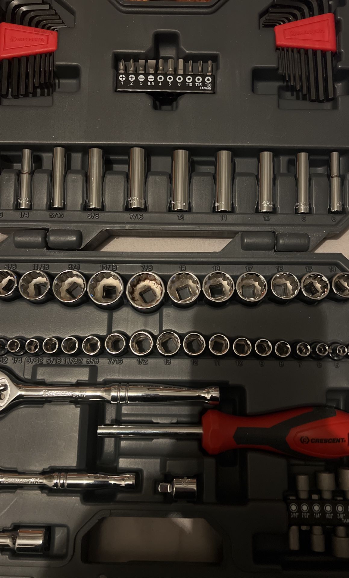 Crescent 84piece Tool Kit