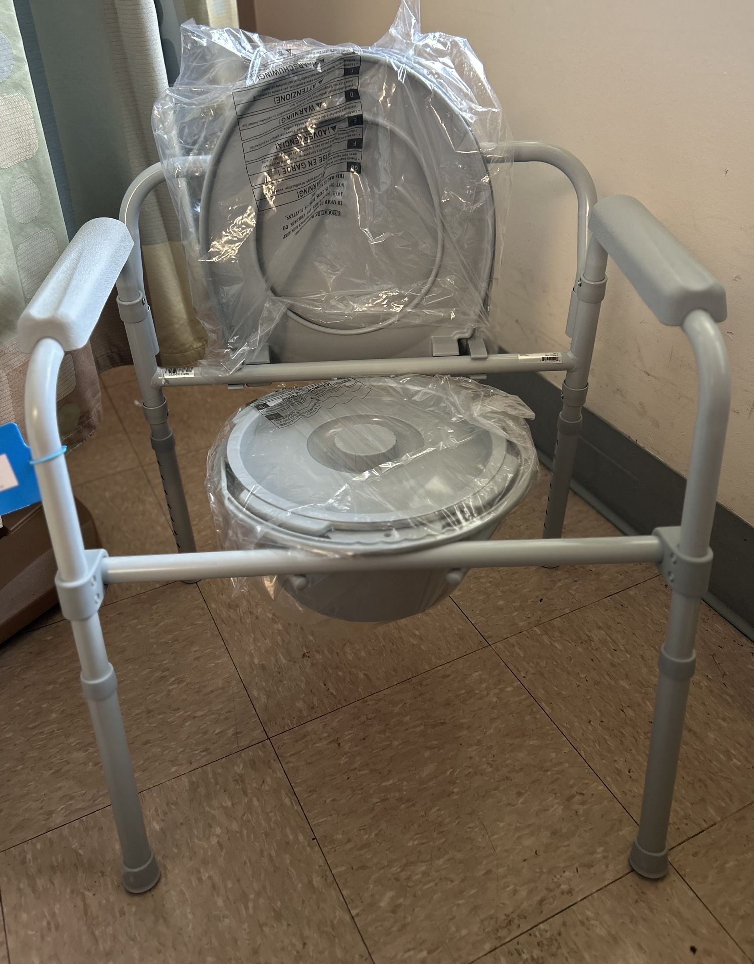 Folding Commode Chair (Toilet)