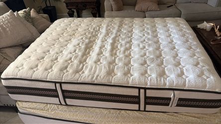 Queen mattress