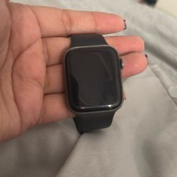 Apple Watch Series 8 45 mm