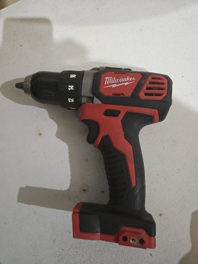 Milwaukee 18v Hammer Drill $35