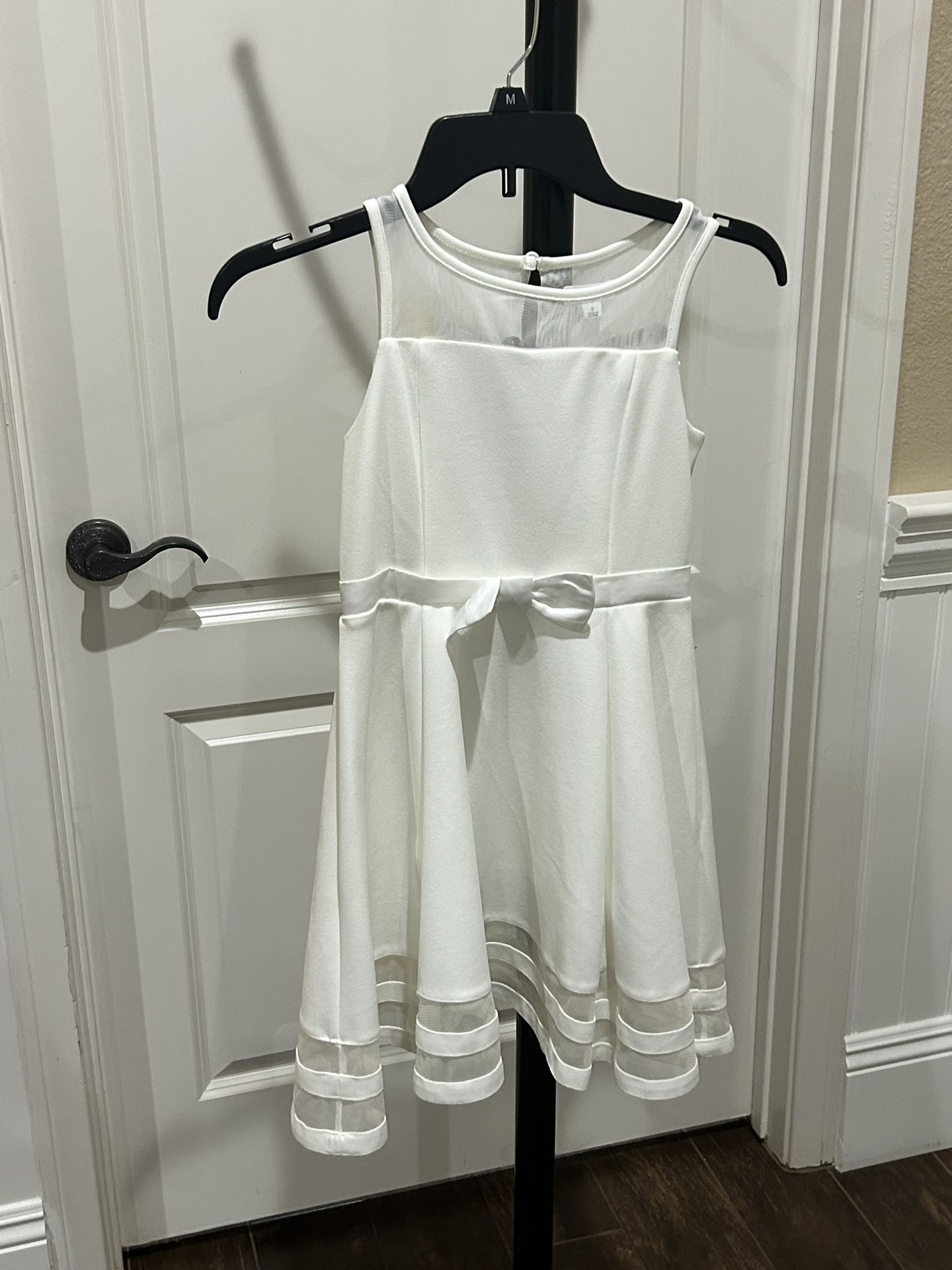 CALVIN KLEIN WHITE LITTLE GIRLS DRESS