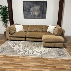 Modular Down 4Pc Sectional Sofa 🚛 Delivery Available
