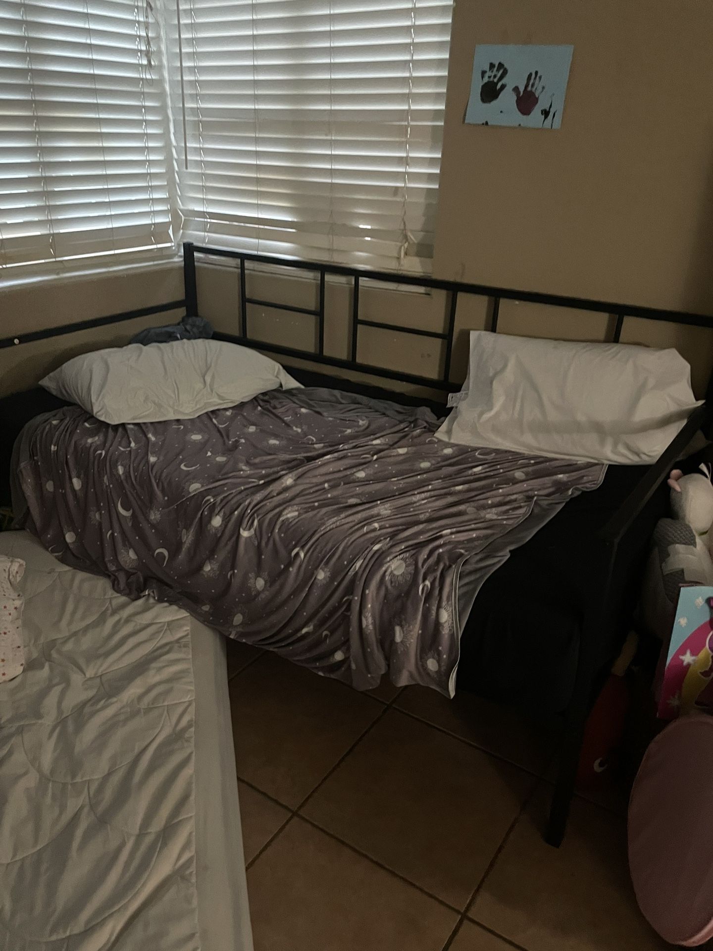 Twin Day Bed Metal 2 In One Rails 