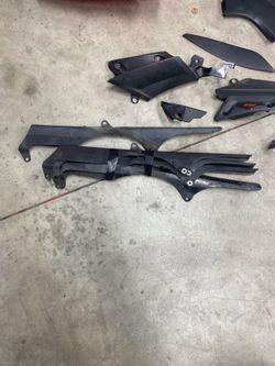 03-09 Yamaha r6s chain guards