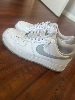 Nike Air Forces Size 8 Men