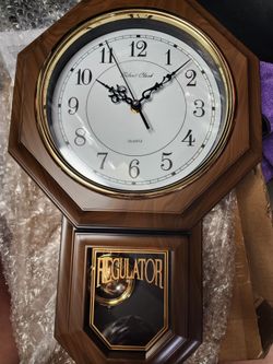 Wall clock with bird noise