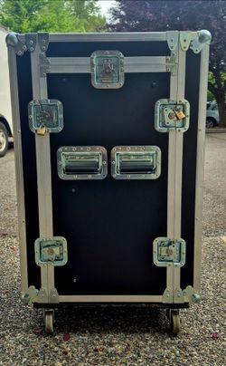 Behringer Eurorack UBB1002 PA/DJ  rack setup