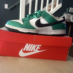 Nike Low Dunk 
