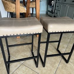 Set of 2 Almond & Black Counter Stools 