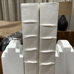 Book Ends - White