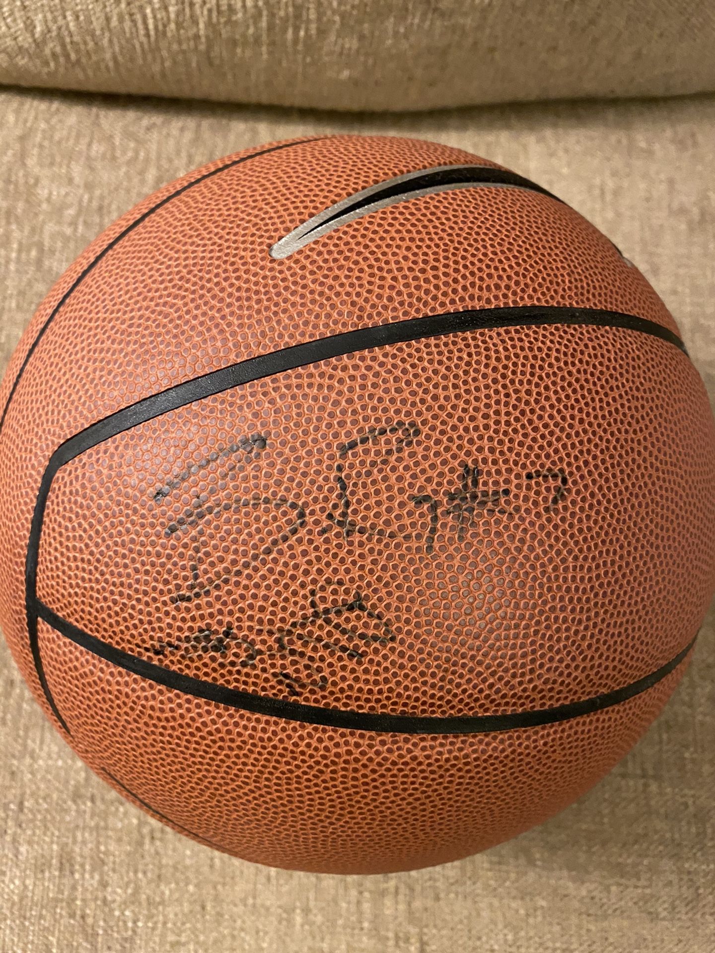Portland Trailblazers Roy Aldridge Official Signed Nike Basketball