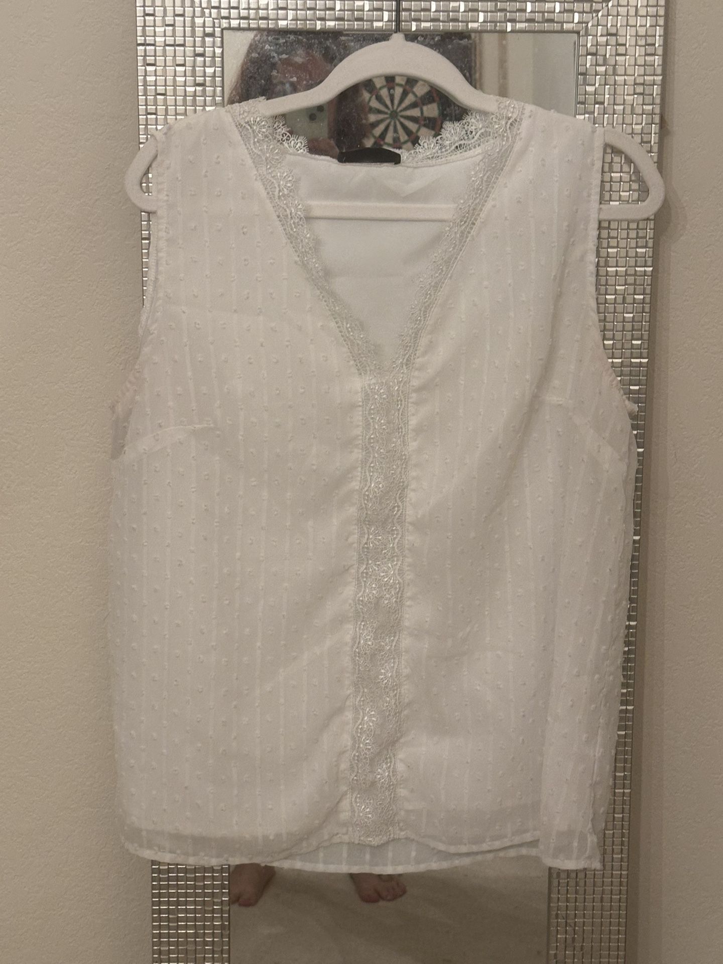 L Amkoyam Summer V-Neck Sleeveless Lace Polka Dot Textured Tunic Top