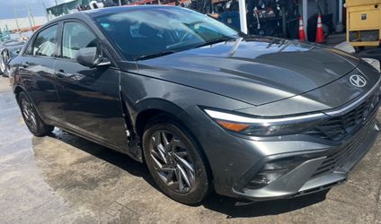2024 2025 HYUNDAI ELANTRA SEL FULL PART OUT