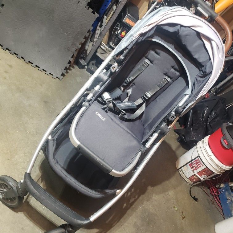 Uppababy Cruz V1 Stroller