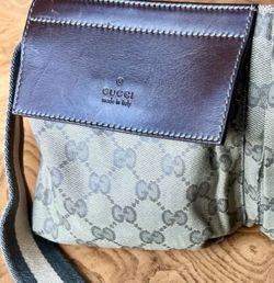 Gucci Crossbody EUC Auth