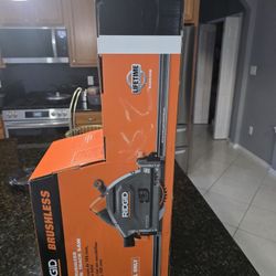  RIDGID 18V Brushless Cordless 6-1/2 in. Track Saw