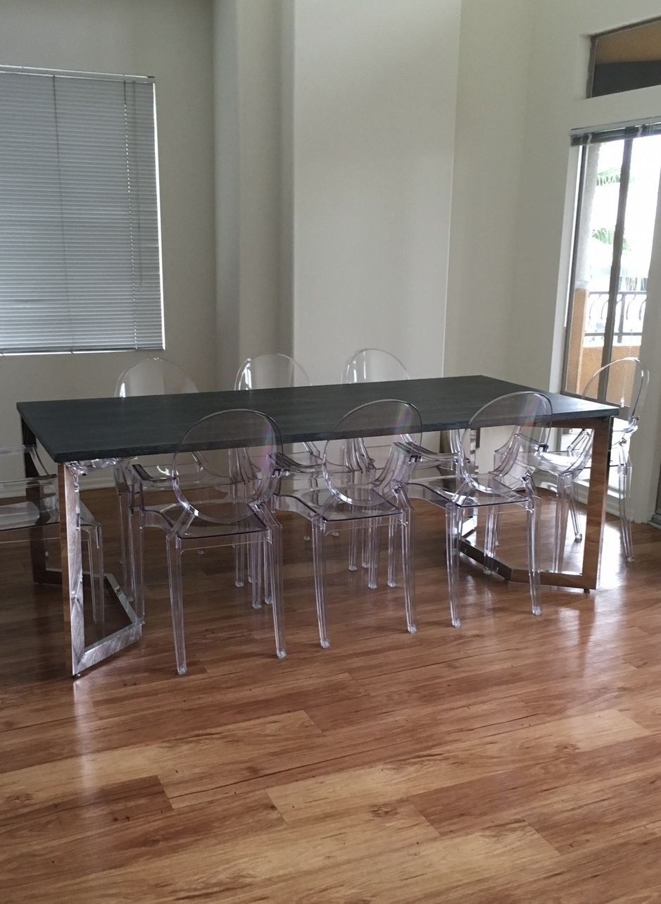 Modern Dining Table + Ghost Chairs Set