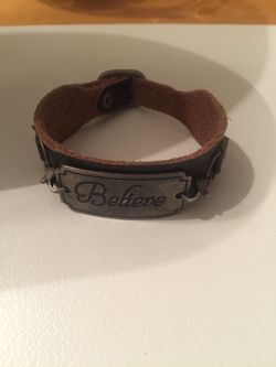 Bracelet