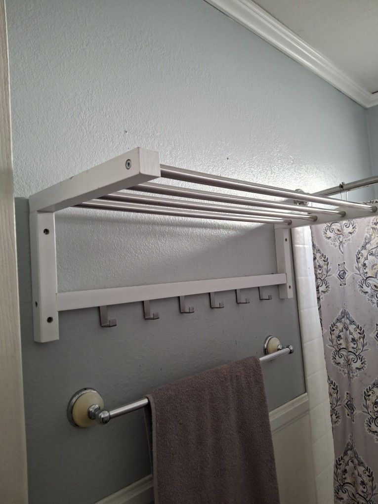 Towels rack