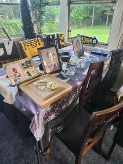 Bar dinning table and chairs