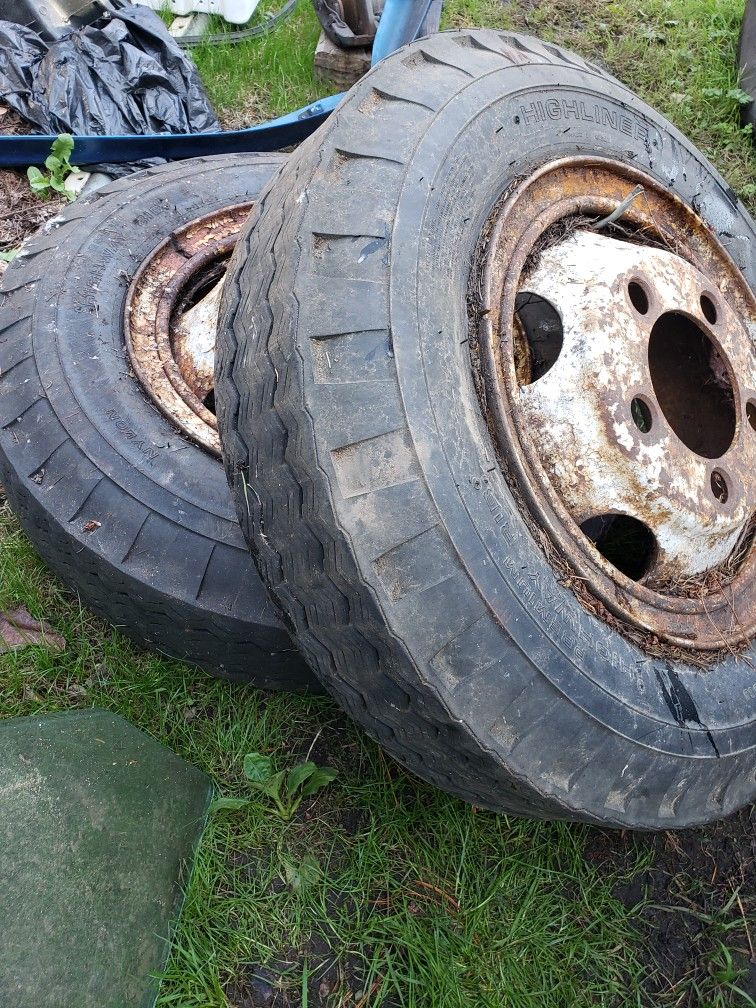 Two Tires With Reams 7.50x17