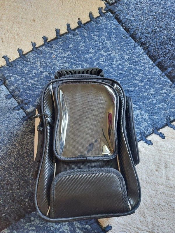 Motoforti UNIVERSAL Motorcycle Magnetic Tank tTpol Bag Fuel Saddlebag With Strap