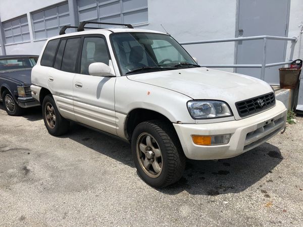 1999 Toyota Rav4 Suv Mechanic Issue Won T Start Cars Trucks In 1999 Toyota Rav4 Suv Mechanic Issue Won T Start Cars Trucks In Davie Fl Offerup