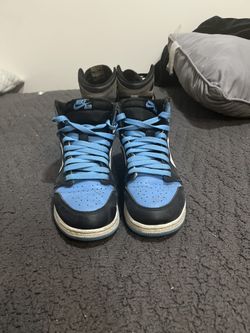 Jordan 1 UNC toe