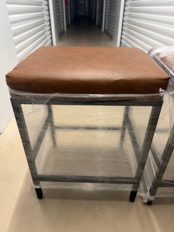 2 Bar Stools