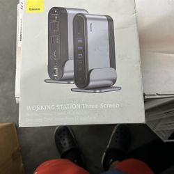 Baseus 17-in-1 USB-C Docking Station - Triple Screen Working Station - Like New/NIB