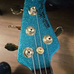 2024 Ernie Ball Music Man StingRay Special HH in ocean sparkle.