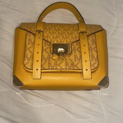 Michael Khors Bag