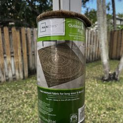 Brand New Outdoor Indoor Rug 5Ft X 7 Ft 