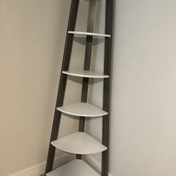 Corner shelf 