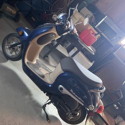 Hyundai Moped