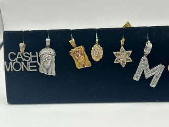 Gold pendants  check description!!! not 100 bucks 