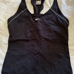 Nike Size Medium Black Workout Top 