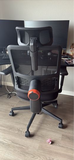 Gaming chair