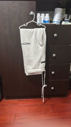 Essentials pants light oatmeal Meduim
