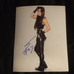Io shirai signed 8X10 photo