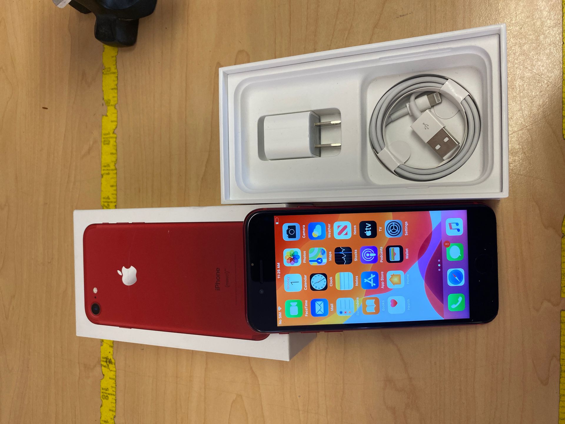 iPhone 8 red 64GB 100% working unlocked for any carrier