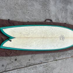 5’6” Fish surfboard 