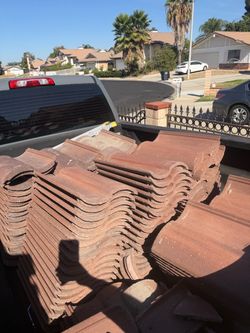 Roofing tile