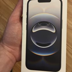 Apple 16e iPhone 128gb Unlocked Unopened In Box  Need Gone Fast, Send Offer!