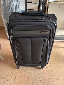 Large and small suitcases /has only been used twice